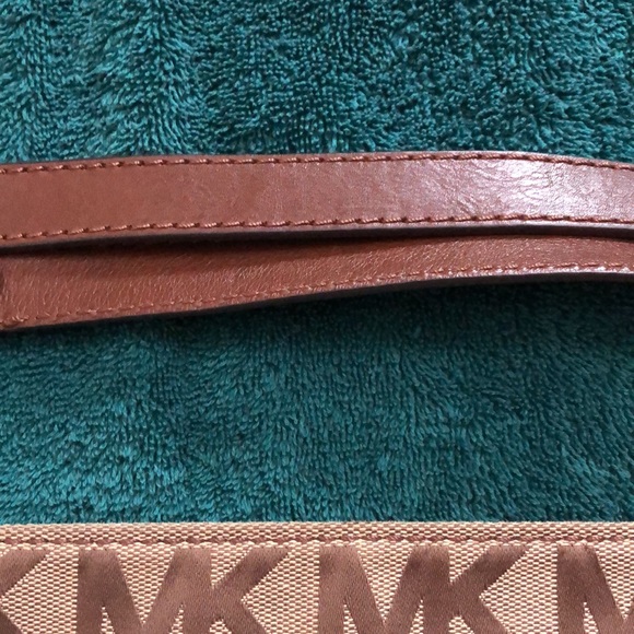 Michael kors bags - Picture 2 of 7